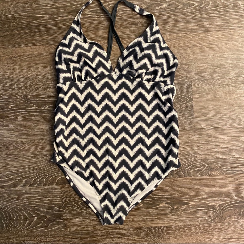 One piece maternity swimsuit